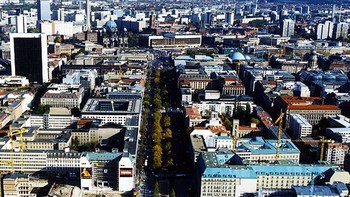 Berlin, Jerman. Potret tahun 1945 dan 1990s Foto: Boredpanda