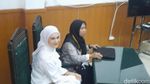 Wajah Tenang Irish Bella di Sidang Cerainya Tanpa Ammar Zoni