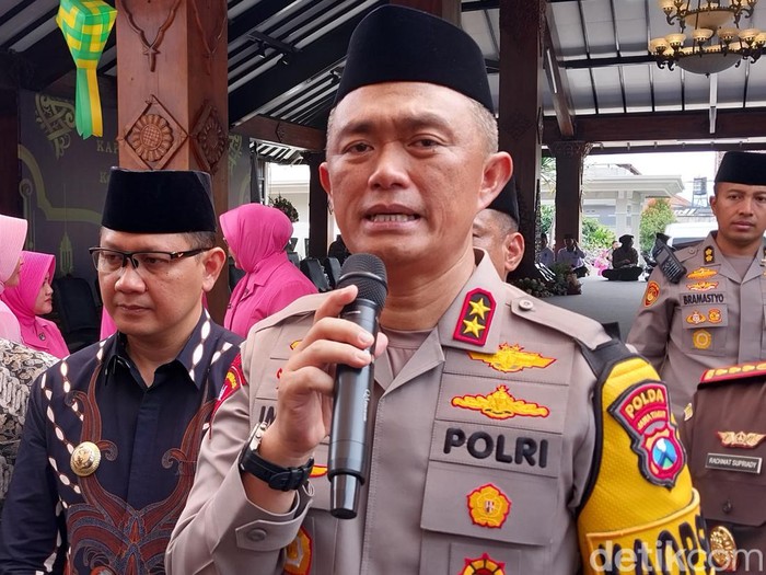 Kapolda Jawa Timur Irjen Pol Imam Sugianto di kota batu