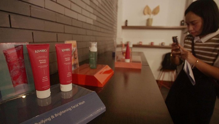 Kenalkan Industri Skincare Gender Neutral dan Simple Industri kecantikan dan perawatan wajah lokal tak kalah saing dan semakin banyak menawarkan kelebihannya masing-masing. Seperti Khaloo salah satunya.