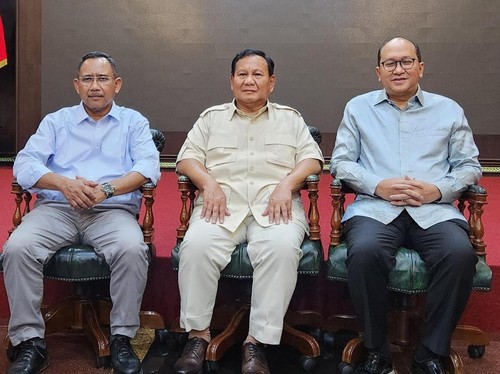 Ketua TKD NTB Faurani saat bertemu Prabowo Subianto dan Ketua TKN Rosan Roeslaini di Jakarta, Rabu (23/11/2023). (Foto: Istimewa/Dok. Faurani)