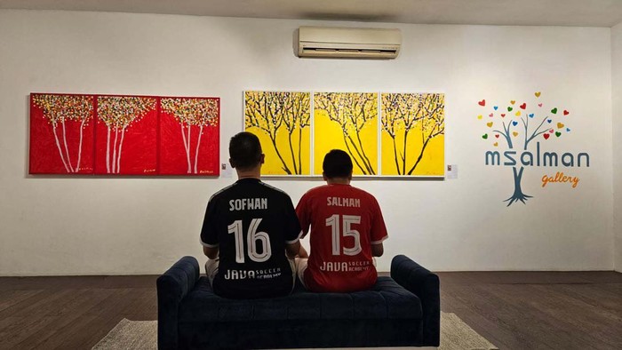 Melihat Beragam Karya Seni di Msalmam Gallery Msalmam Gallery sebuah ruang seni inklusi hadir di Depok. Yuk kita lihat karya-karyanya.