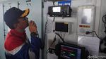 Melihat Simulasi Pengamanan Darurat Obvitnas Pertamina