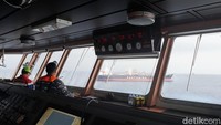 Dalam simulasi di Perairan Balikpapan, Kapal Tanker MT Sanga-Sanga yang akan memasuki Teluk Balikpapan diserang oleh 20 orang pembajak bersenjata api yang menggunakan 2 speed boat dan naik dari sisi kiri lambung kapal. Salah satu ABK menyaksikan dan melaporkan kepada Anjungan (Officer Jaga). Captain Kapal Tanker menerima laporan dan memerintahkan untuk mengaktifkan emergency response onboard dan pada saat yang bersamaan Captain Kapal melaporkan posisi koordinat kapal kepada Company Security Officer.  