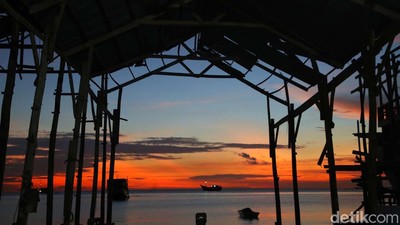 Menyambut Senja di Pantai Tanah Beru Bulukumba