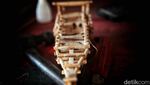Miniatur Kapal Pinisi Tanah Beru yang Mendunia