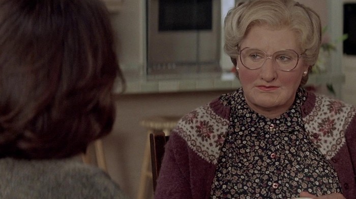 Cuplikan adegan di film Mrs Doubtfire.
