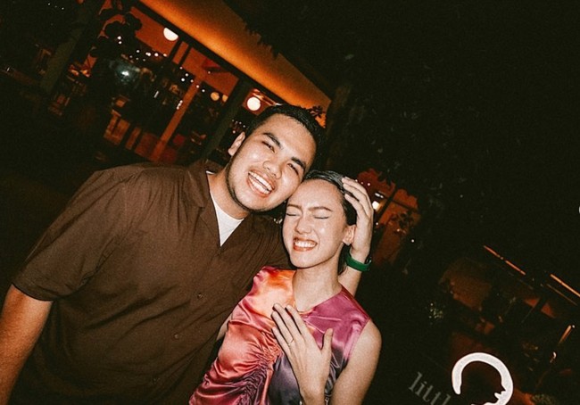 Nabila Sudiro sendiri diketahui merupakan putri sulung dari aktor Tora Sudiro dengan mantan istrinya, Anggraini Kadiman. Lahir pada 29 Desember 1999, Nabila jarang tersorot kamera wartawan. Foto: Instagram/@nabilasudiro