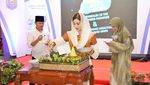 Novita Hardini, Istri Bupati Trenggalek yang Hobi Kulineran UMKM