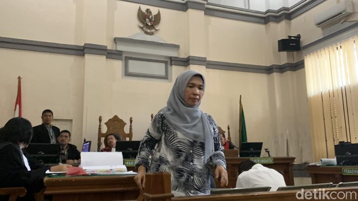 Nurlaila bersaksi di PN Medan (Raja Malo Sinaga/detikSumut)