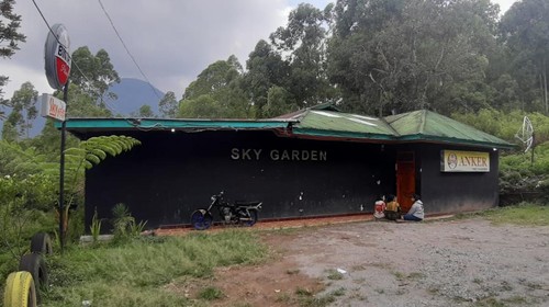 Kafe Sky Garden di Kelurahan Waso, Kecamatan Langke Rembong, Kabupaten Manggarai mempekerjakan empat perempuan yang direkrut secara ilegal (Humas Polres Manggarai)