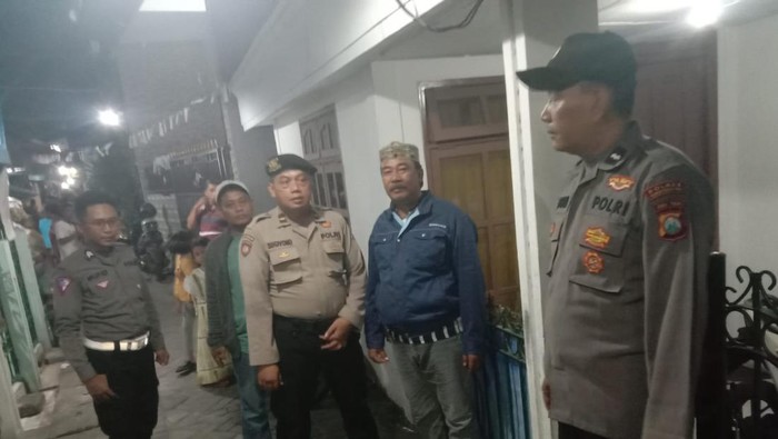 Polisi mendatangi lokasi diduga driver ojol pamer kelamin dan meminta bocah perempuan memegang kelaminnya