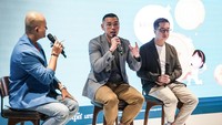 Edwin Santoso, Co-Founder PinterPoin (kanan) dan Febri Rusli, Digital Banking Partnership Head Bank BTPN,(kiri) di acara Press Conference Jenius Hadirkan KrisFlyer Miles dan Traveloka Points untuk Penukaran Yay Points Real Time dari Aplikasi, di Alila SCBD, Jakarta, Kamis (23/11/2023). 