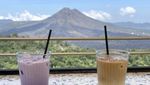 Puas Menatap Gunung Batur Sambil Ngopi Asyik