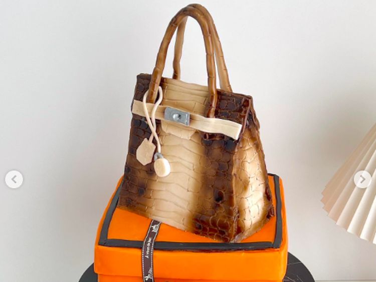 10 Kreasi Kue Ultah Unik, Bentuk Papan Bunga hingga Tas Hermes