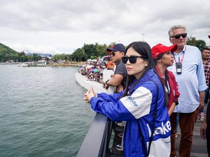 Wamen Angela: Ajang Aquabike Jetski Beri Dampak Ekonomi di Danau Toba