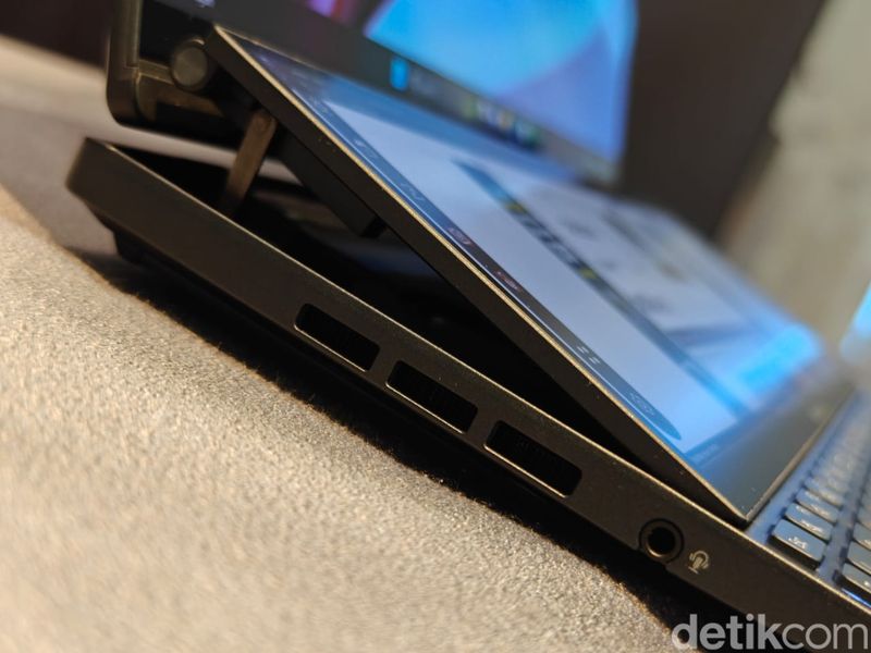 Asus Zenbook Pro 14 Duo OLED