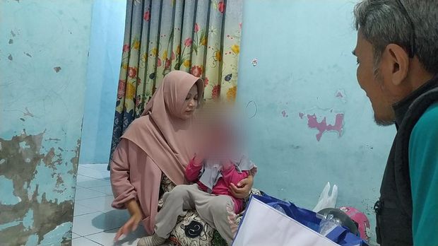 Dede Evi dan anaknya, Safira Febriana.