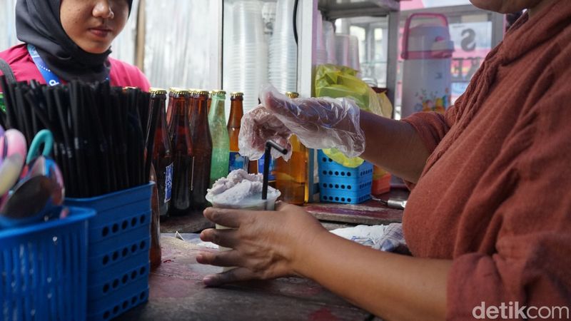 Es Krim Soda Apo (Adhe Junaedy/detikSumut)