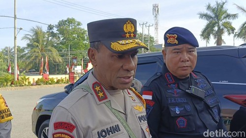 Kapolda NTT Irjen Johni Asadoma saat diwawancarai wartawan di Mako Brimob Polda NTT, Jumat (24/11/2023).