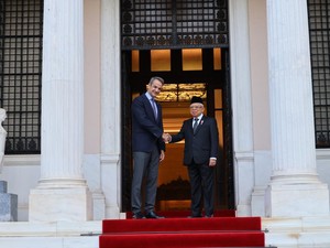 Maruf Amin Bertemu Perdana Menteri Yunani Mitsotakis