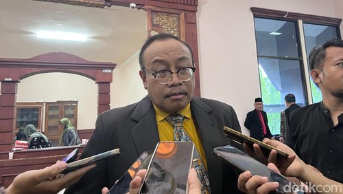 Pj Gubernur NTB Lalu Gita Ariadi saat ditemui di Kantor DPRD NTB pada Jumat (24/11/2023) sore.