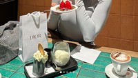 Meski baru saja putus hubungan, Millen tetap aktif membagikan kesehariannya di Instagram. Seperti fotonya makan dessert manis saat berkunjung ke Australia. Foto: Instagram @millencyrus