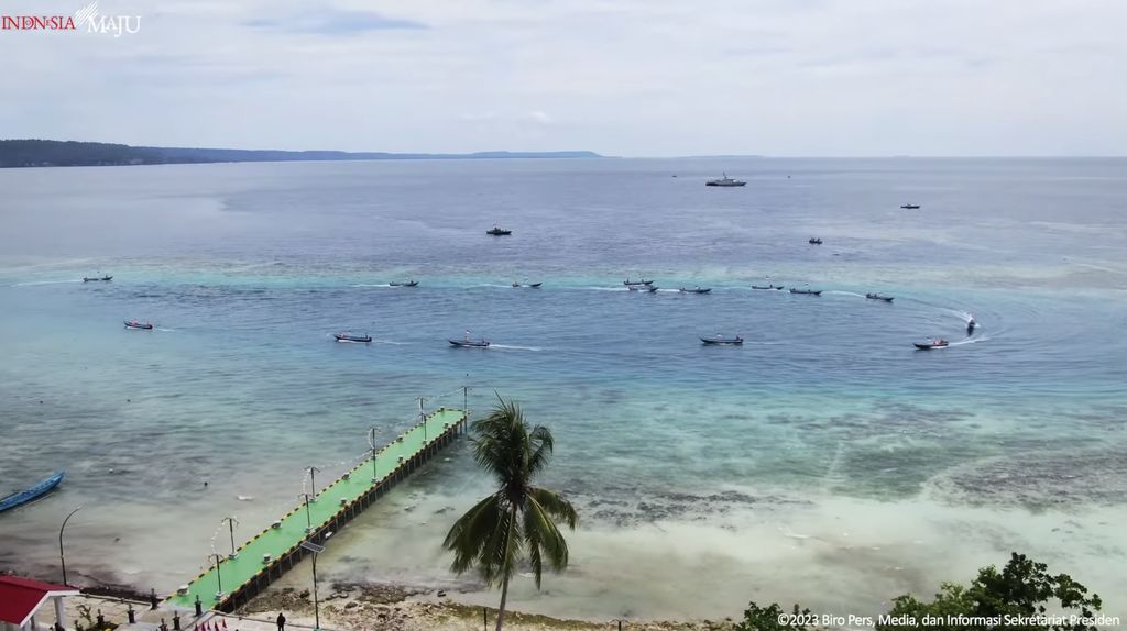 Presiden Jokowi Resmikan Kampung Nelayan Modern, Biak Numfor, 23 November 2023. (Tangkapan Layar Youtube)