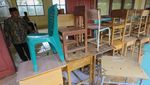 Siswa-Guru di Aceh Barat Gotong Royong Bersihkan Sekolah Pascabanjir