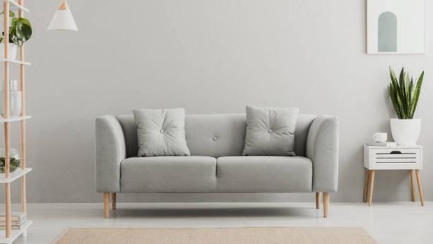 Sofa 2 seater/Getty Images/iStockphoto/KatarzynaBialasiewicz