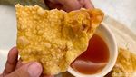 Seru! Di Sini Bisa Makan Mie Serasa di Pesawat Dilayani Pramugari