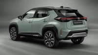 Toyota Yaris Cross 2024 hadir dengan varian Hybrid 130, yakni mesin 1,5 liter yang digabung dengan motor listrik yang lebih bertenaga. Mesin tersebut bisa menghasilkan tenaga gabungan sebesar 130 dk (97 kW/132 PS) dan torsi 185 Nm (136,5 lb-ft). Foto: Dok. Toyota