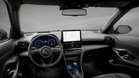 Kemudian, sistem multimedia Toyota Smart Connect juga telah mendapat penyempurnaan, kini mendukung pembaruan over-the-air, serta konektivitas nirkabel Android Auto dan Apple CarPlay. Yang tak kalah penting, perlengkapan keselamatan Toyota T-Mate yang merupakan standar di seluruh jajaran Yaris Cross juga telah ditingkatkan dengan fitur-fitur baru yang lebih baik. Perangkat keras ditingkatkan dengan kamera baru dan pemindaian radar lebih jauh dan lebih luas dari sebelumnya. Foto: Dok. Toyota