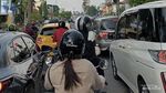 Hanya Warga Bandung yang Bisa Santuy di Tengah Kemacetan