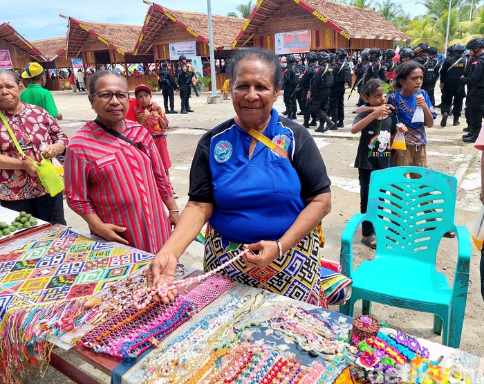 UMKM di Sail Teluk Cendrawasih 2023