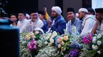 Zulhas-Gibran Hadiri Semarang Bersalawat yang Dipadati Puluhan Ribu Warga