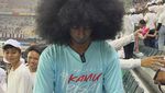 Aksi Bersih-bersih Lapangan di Laga Bola Dunia