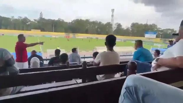 Arya Sinulingga diduga marah-marah ke Presiden Persiraja Nazaruddin Dek Gam. (Foto: dok Istimewa).