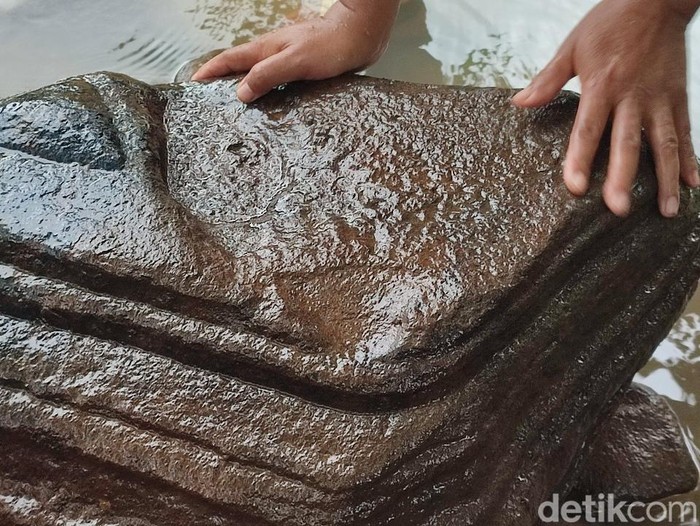 Batu unik yang konon peninggalan sejarah Galuh