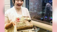 Banyak netizen yang menduga bahwa orang yang membully tersebut adalah Nagita Slavina. Instagramnya pun ramai dikomentari netizen. Foto: Instagram @chikitameidy