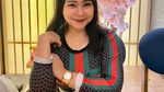 Romantis! Momen Chikita Meidy Makan Malam Bersama Suami