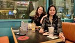 Romantis! Momen Chikita Meidy Makan Malam Bersama Suami
