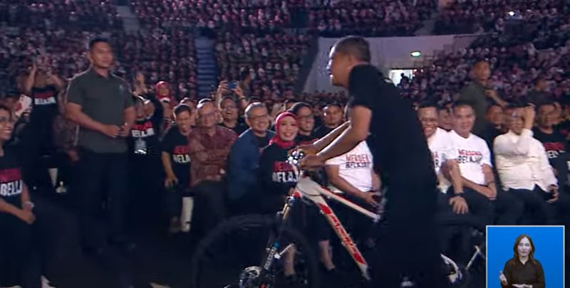 Guru Kuswanto di Depan Presiden Jokowi