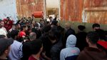 Antrean Tabung Gas di Gaza Mengular Panjang
