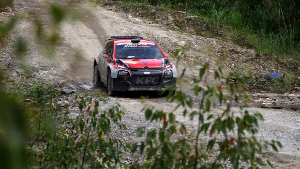 Sean Gelael gagal menuntaskan hari kedua Danau Toba Rally 2023-APRC Grand Finale, Sabtu (25/11/2023). Tapi, itu tak mengurangi keyakinannya merebut gelar juara.