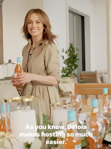 Acara Thanksgiving Jennifer Lopez.