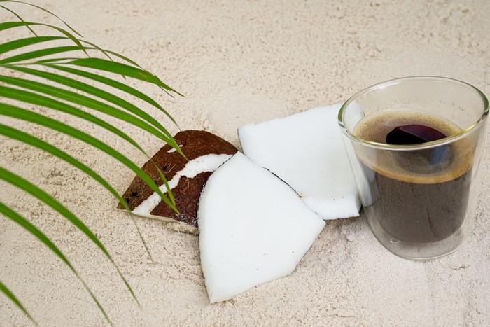 racikan kopi campur lemak sehat berupa minyak kelapa