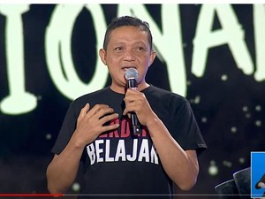 Di Depan Jokowi, Kuswanto Guru Asal Sigi Ngaku Kerap Naik Pohon Cari Jaringan