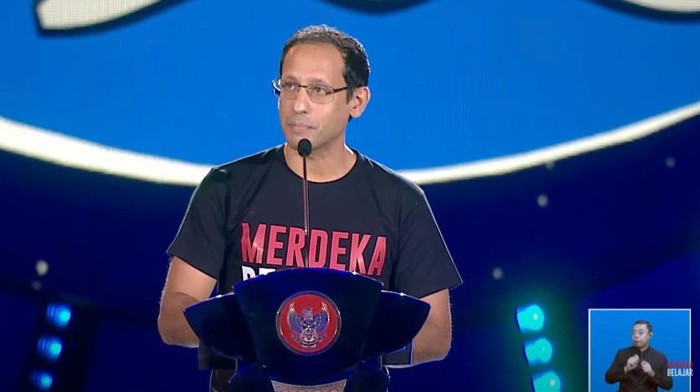 Mendikbud Nadiem Makarim saat sambutan di peringatan puncak Hari Guru Nasional 2023.