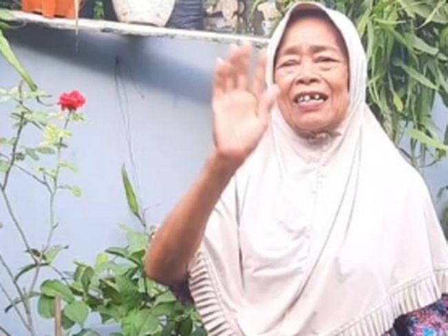 Nyentrik! 5 Orang Ini Hobi Masak dengan Gaya Tak Biasa